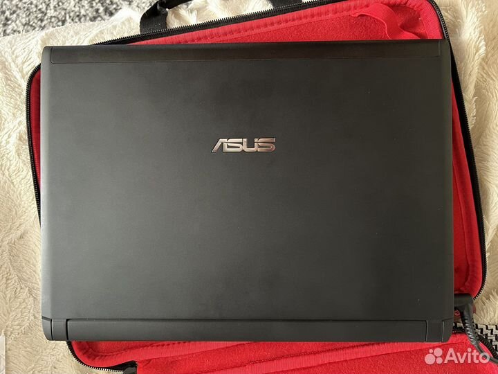 Ноутбук Asus U36S 13.3, i5,ssd 256, 4gb DDR3