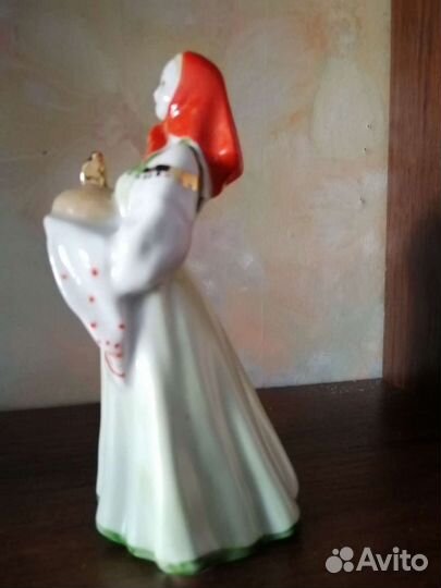 Бутылка. Дулево статуэтки