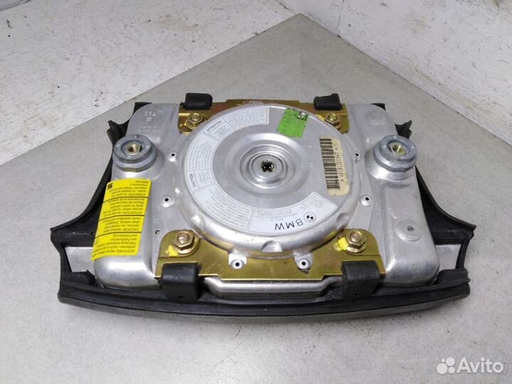 Подушка безопасности в руль