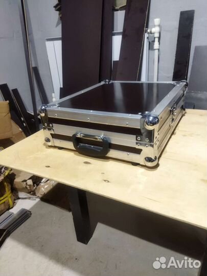 Фурнитура для кейсов и кофров