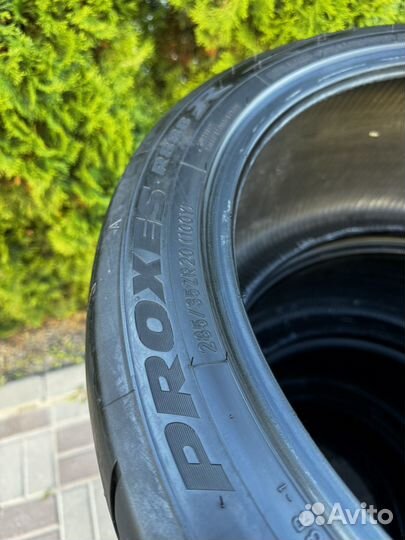 Toyo Proxes R888R 285/35 R20 и 315/30 R20 101Y