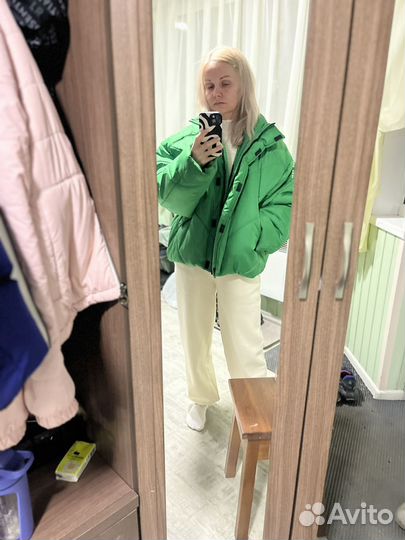 Стильная куртка женская