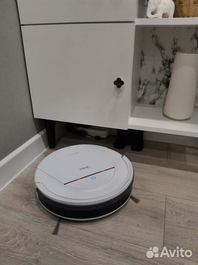 Робот-пылесос Midea VCR03