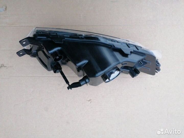 Фара противотуманная Skoda Rapid