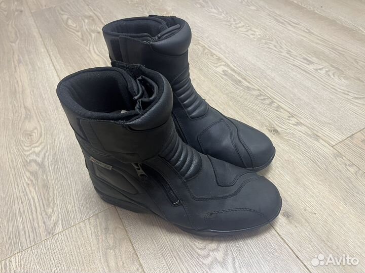 Обувь для мотоцикла