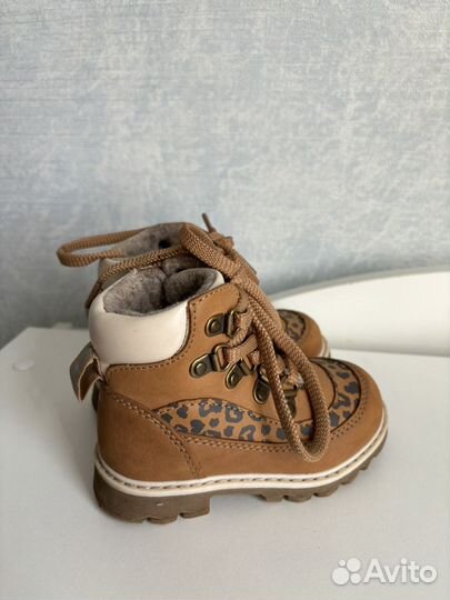 Ботинки для девочки