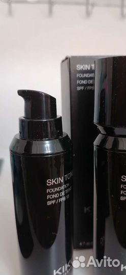 Жидкий тональный с хайлайтером kiko skin tone