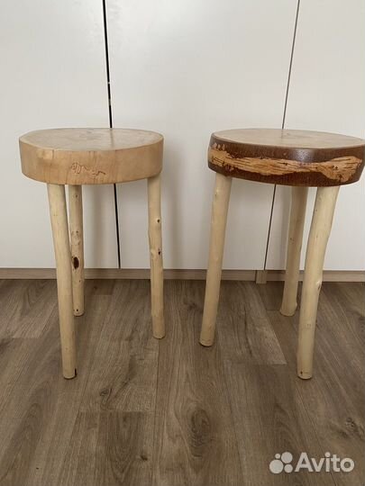 Столик из дерева