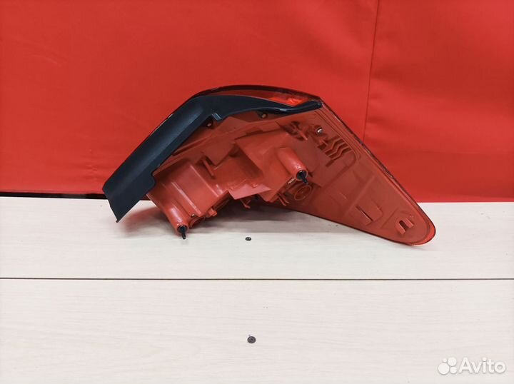 Фонарь левый Toyota RAV4 3 са30 2006-2012