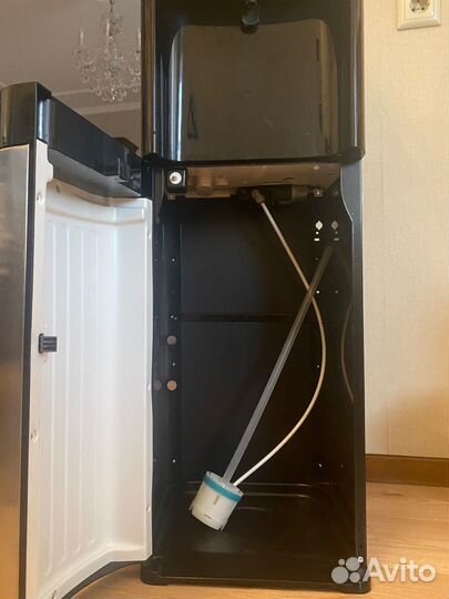 Кулер для воды напольный HotFrost