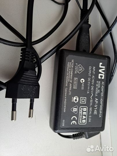 Видеокамера JVC GR-D23E miniDV