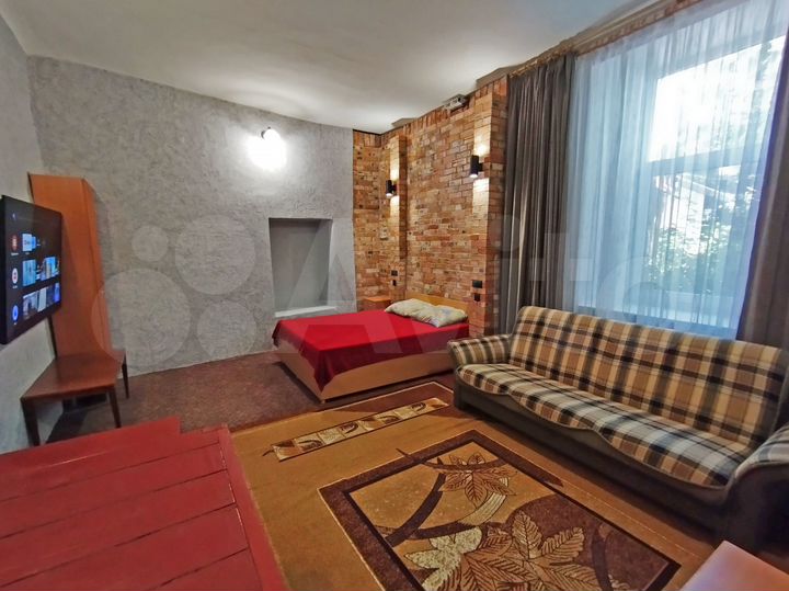 1-к. квартира, 42 м², 1/3 эт.