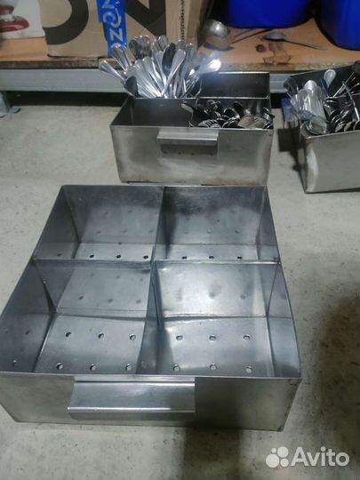 Гастроемкости 1/1 и ёмкости для столовых приборов