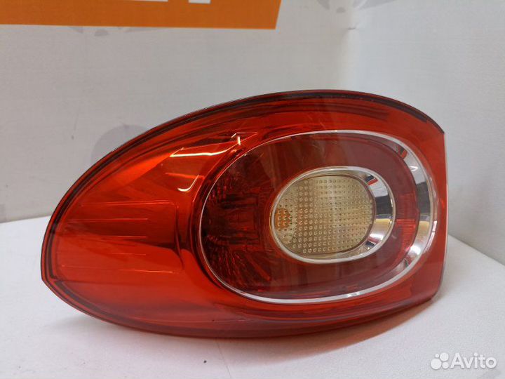 Фонарь задний правый Volkswagen Tiguan 5N1 cawa