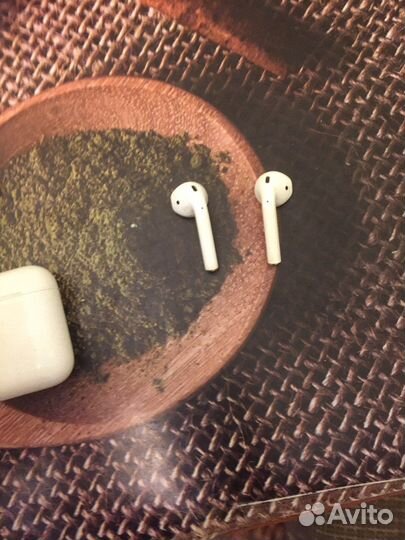 Наушники airpods1 поколения штучно