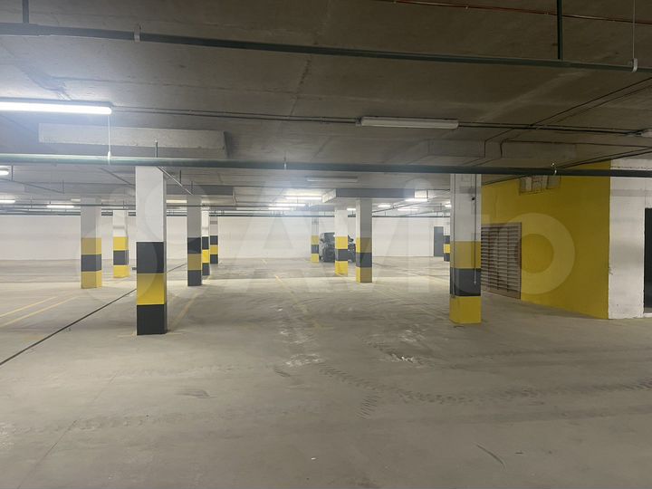 Машиноместо, 15 м²