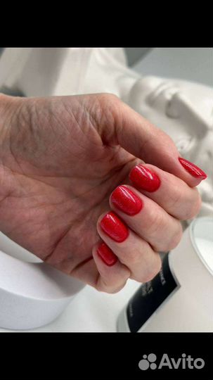 Маникюр, модель