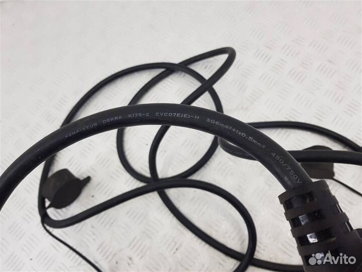 Зарядное устройство (кабель зарядный) BMW i8 201