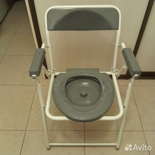 Санитарный стул туалет