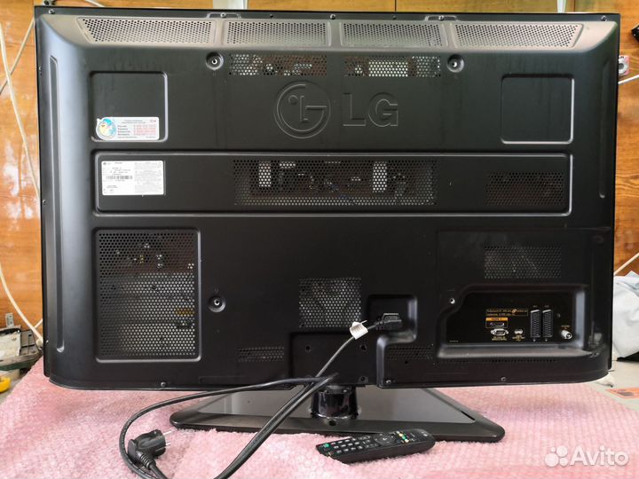 Плазменный телевизор LG 42' (108см)