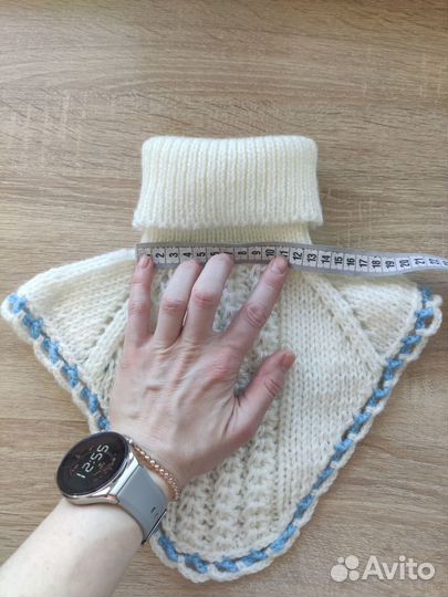 Манишка вязаная