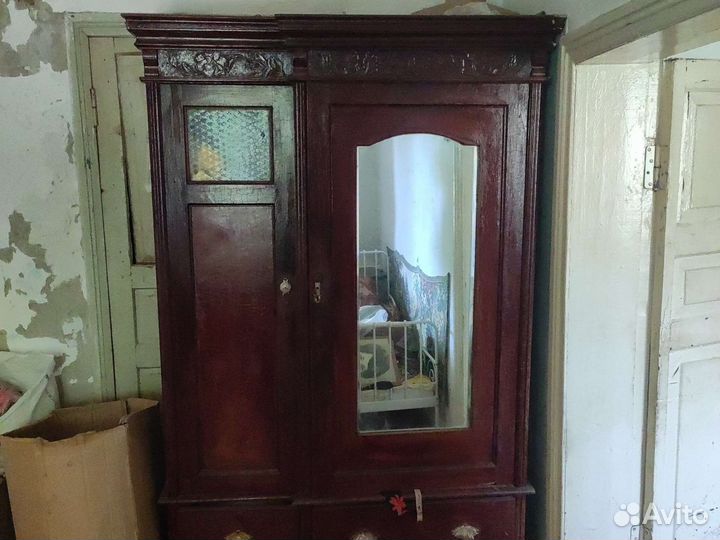 Шкаф Антиквариат
