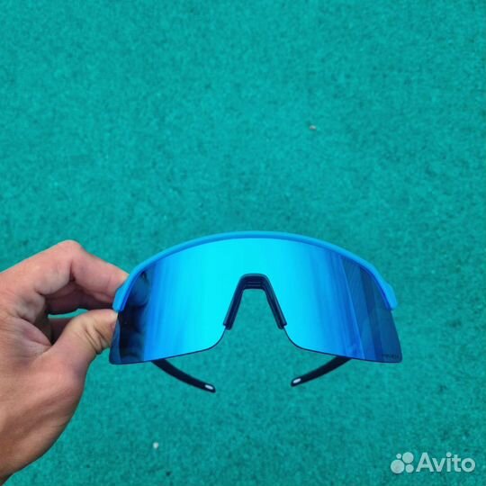 Очки oakley sutro