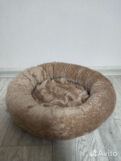 Лежанка для кошек