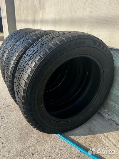 Nokian Tyres Hakkapeliitta 7 SUV 235/60 R18 107