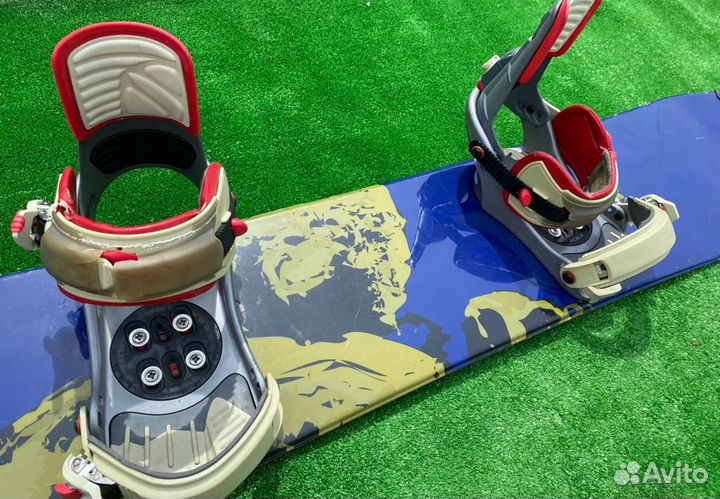 Сноуборд с креплениями