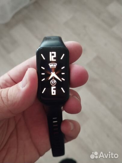 Фитнес браслет honor band 6