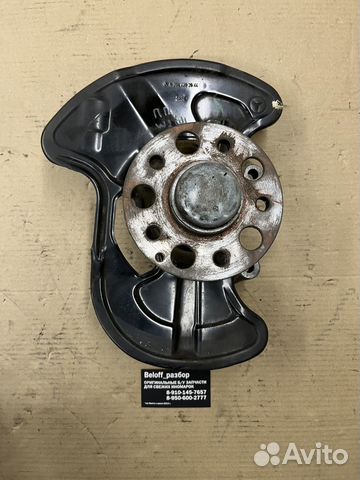 Кулак со ступицей передний правый Мерседес w204