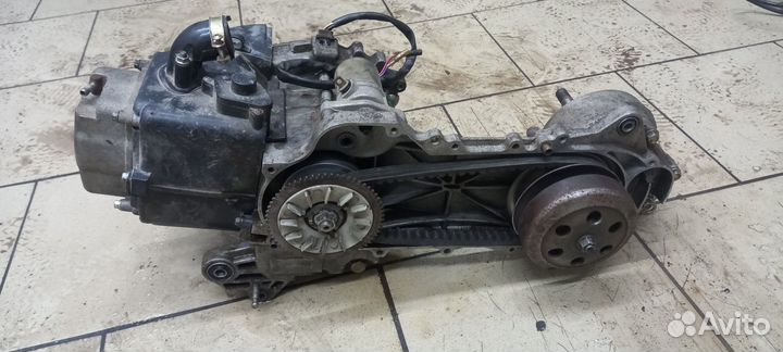 Двигатель в сборе на скутер 139qmb 80кубов