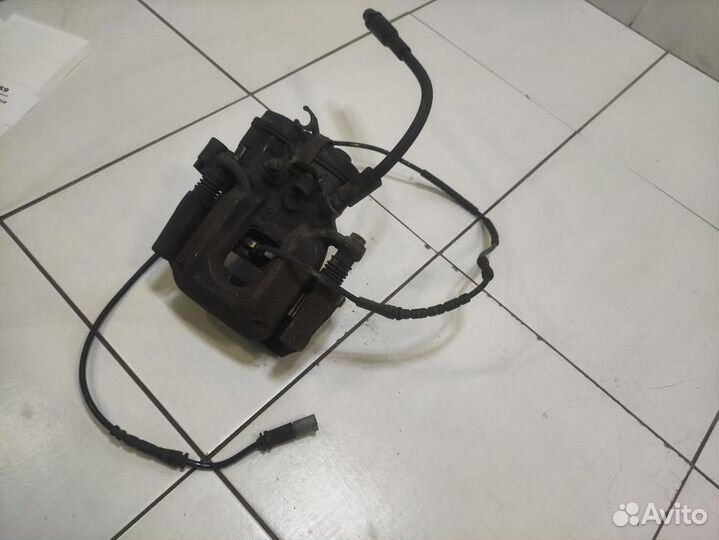 Суппорт задний правый BMW X3 F25