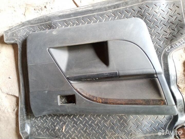 Обшивка карта двери передняя левая Ford Mondeo 3