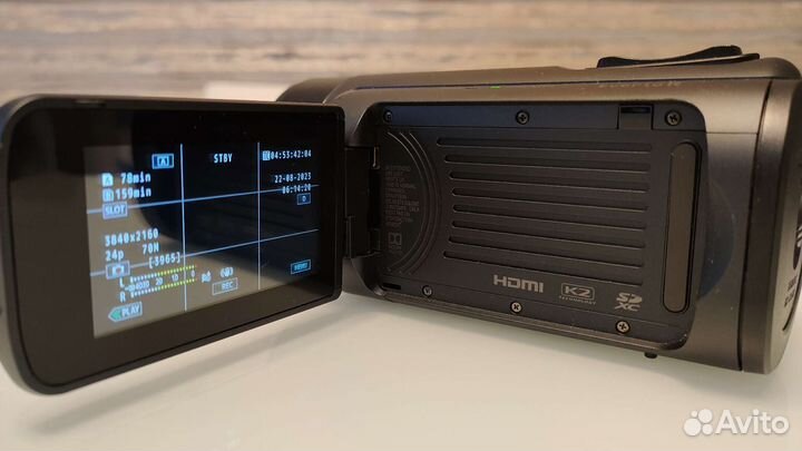 Видеокамера JVC everio GZ-RY980