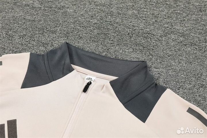 Тренировочный костюм Реал Мадрид Adidas 2024/2025