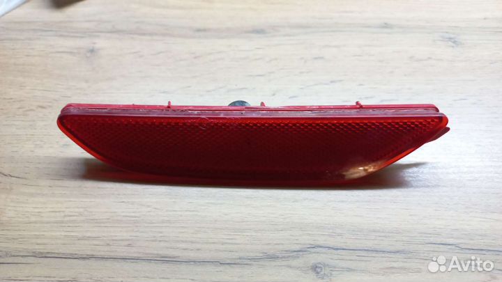 Катафот светоотражатель заднего бампера на киа рио