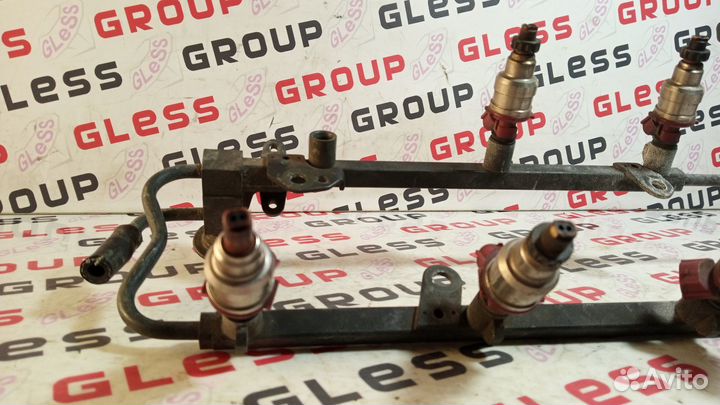 Топливная рейка J5 с форсунками б/у