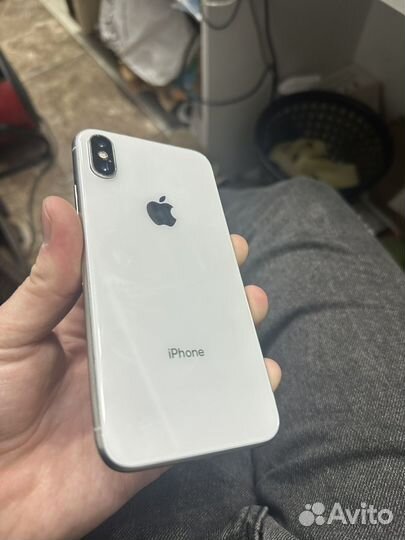 iPhone X, 64 ГБ