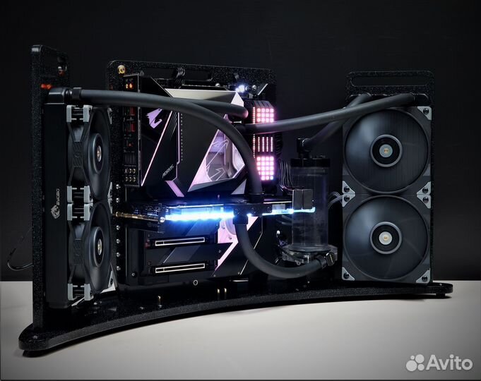 Эксклюзивный корпус компьютера