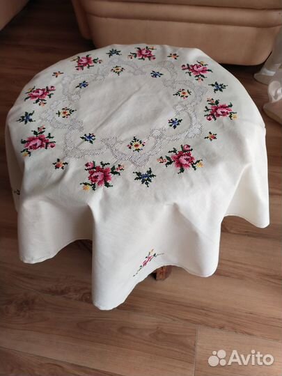 Скатерти ручная вышивка Германия