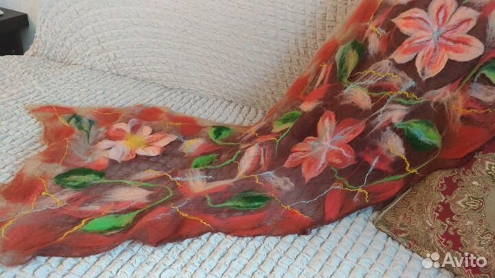 Валяные изделия (варежки, носки, палантины и проч)