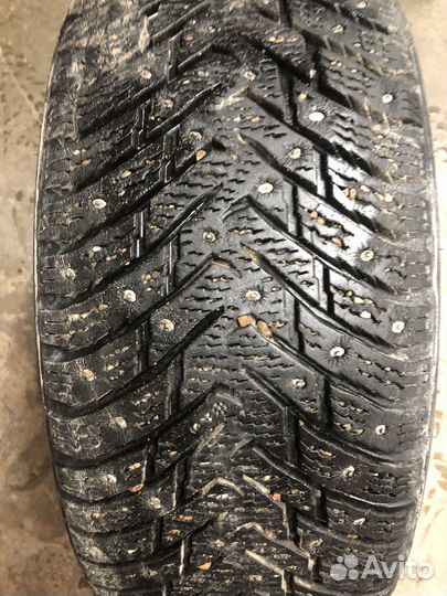 Nokian Tyres Hakkapeliitta 8 215/65 R17