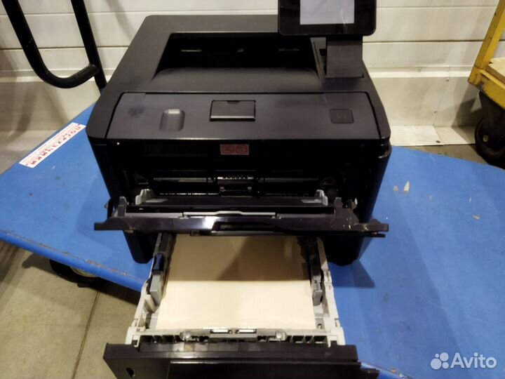 Принтер HP LaserJet Pro 400 m401dn