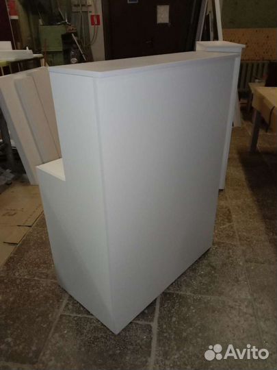 Стойка ресепшн эконом, новая