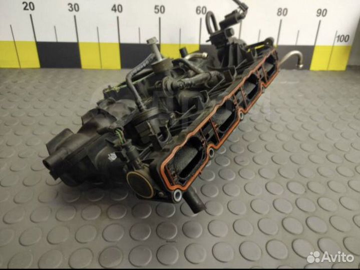 Коллектор впускной Volkswagen Passat B7 2 0613318