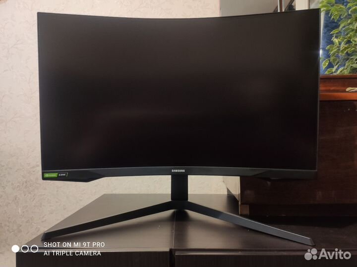 Samsung odyssey g7 27