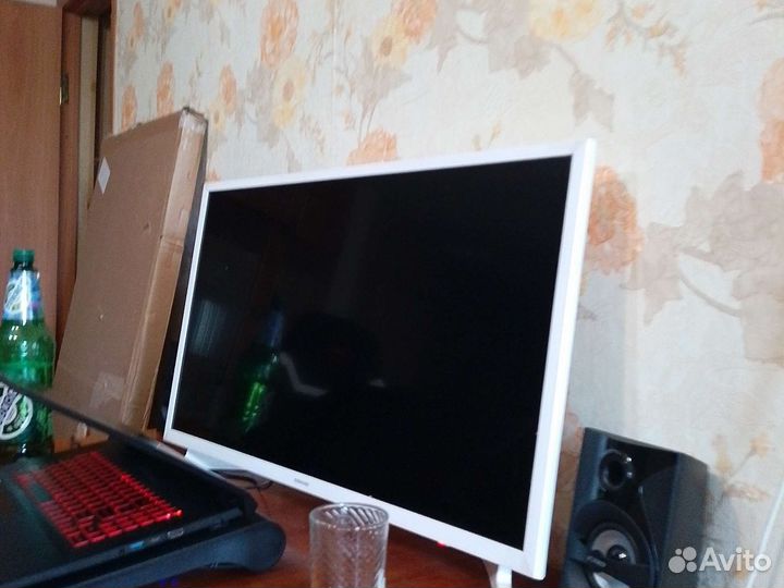Телевизор smart tv Samsung