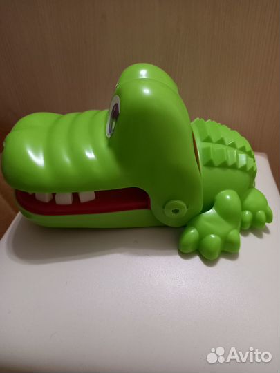 Игрушка бегемот-кусака